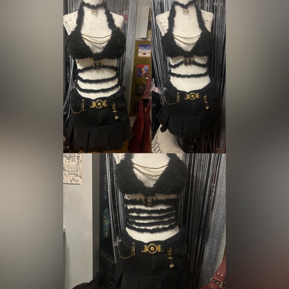 Pleated mini skirt and fur bra